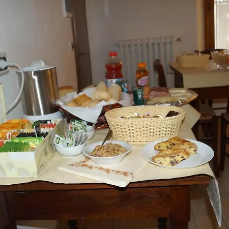 Alojamento de Acomodação e Pequeno-almoço La Casa Rosa 3*