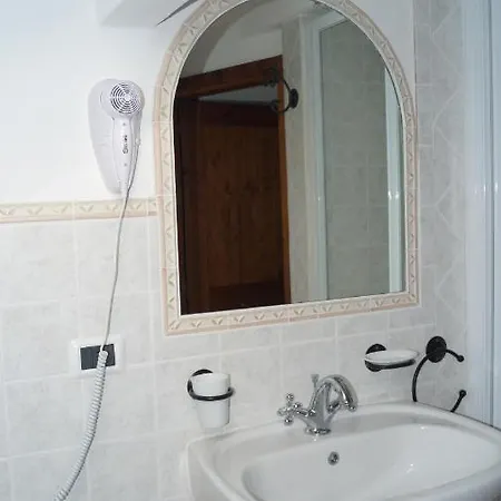 La Casa Rosa Balze