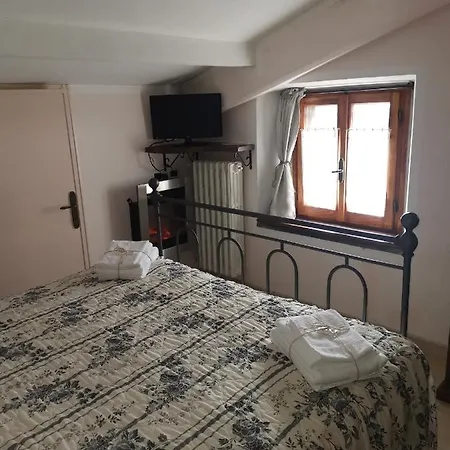La Casa Rosa Balze